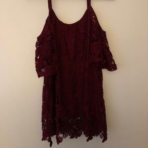Cold shoulder maroon crochet top
